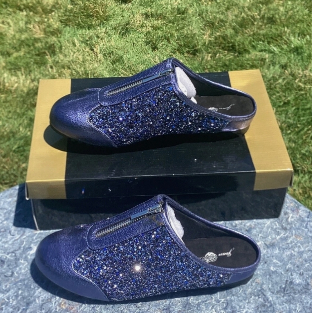Brand New Glittery Blue Zip-Up Sneakers